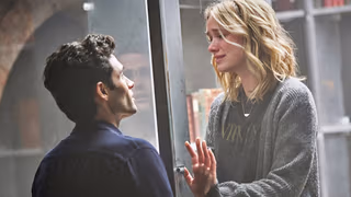 You 1. Sezon 10. Bölüm izle