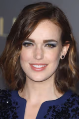 Elizabeth Henstridge filmleri