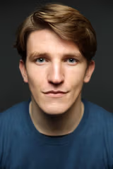 Ewan Mitchell filmleri