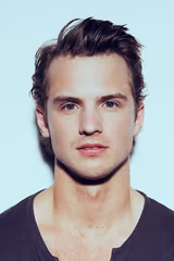 Freddie Stroma filmleri