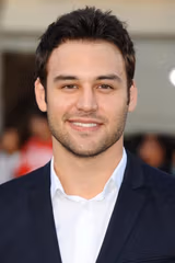 Ryan Guzman filmleri
