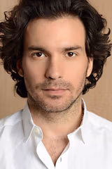 Santiago Cabrera filmleri