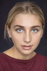 Ella Lily Hyland filmleri